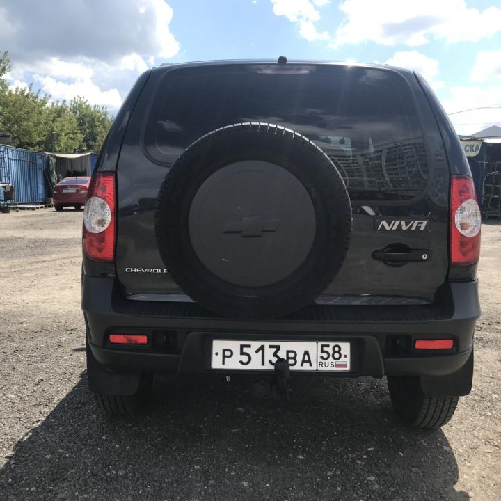 Chevrolet Niva, 2011