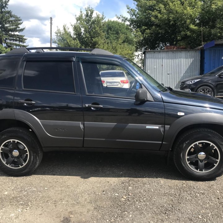 Chevrolet Niva, 2011