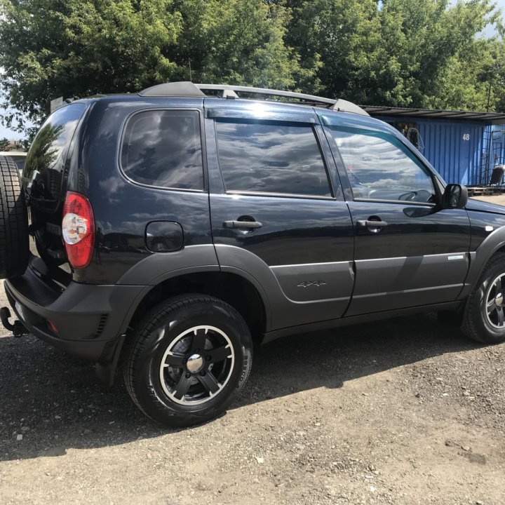 Chevrolet Niva, 2011