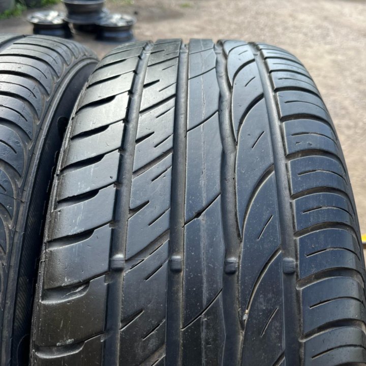 2 шт Лето Barum Bravuris 2 205/55 R16 91H