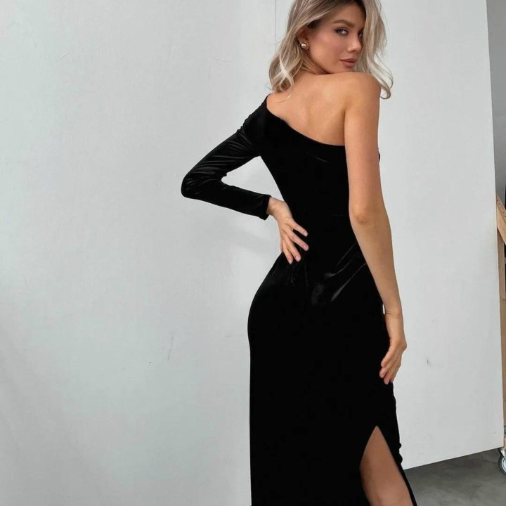 Вечерние платья S M