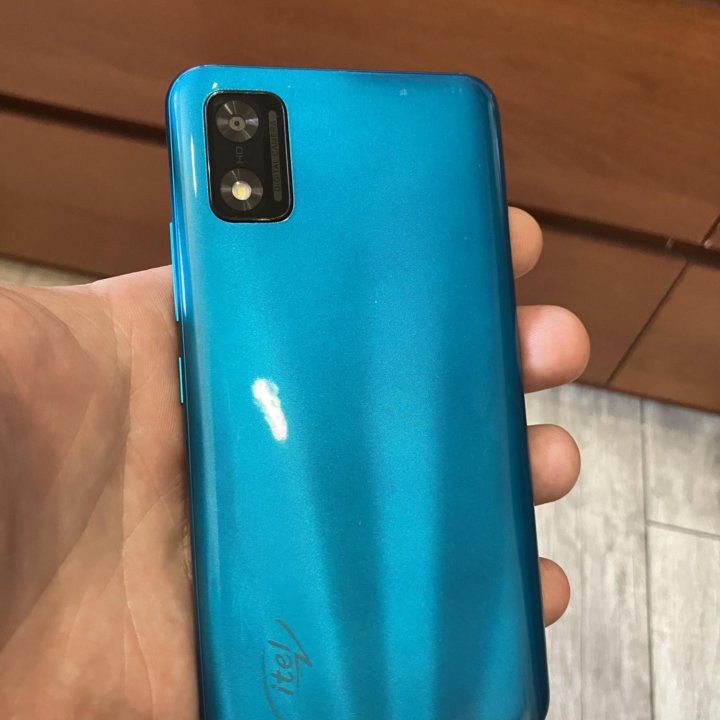 Смартфон itel a17