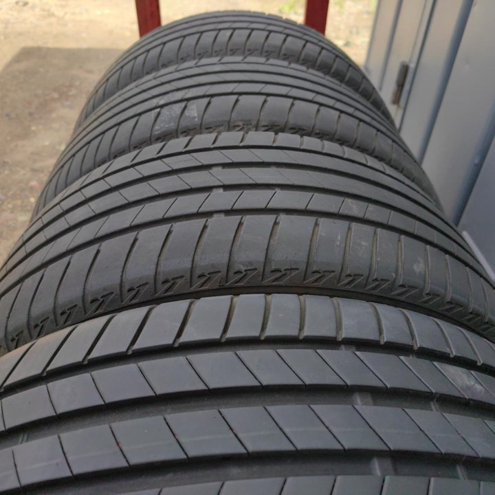 Комплект Bridgestone Turanza T005 225/40 R18