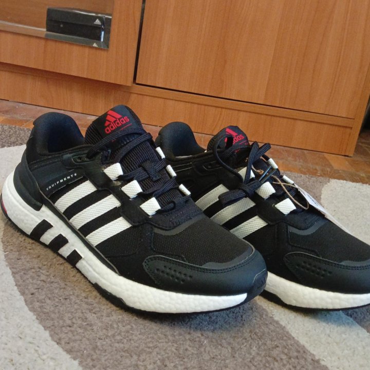 Кроссовки Adidas летние