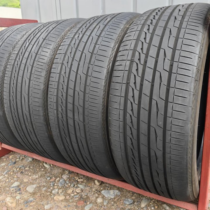 Комплект Bridgestone Alenza LX100 255/45 R20