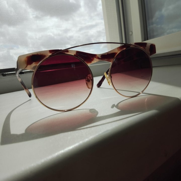 Солнцезащитные очки