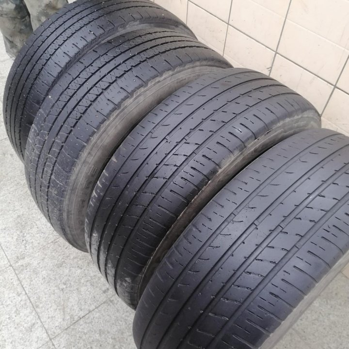 225/60R18 комплект