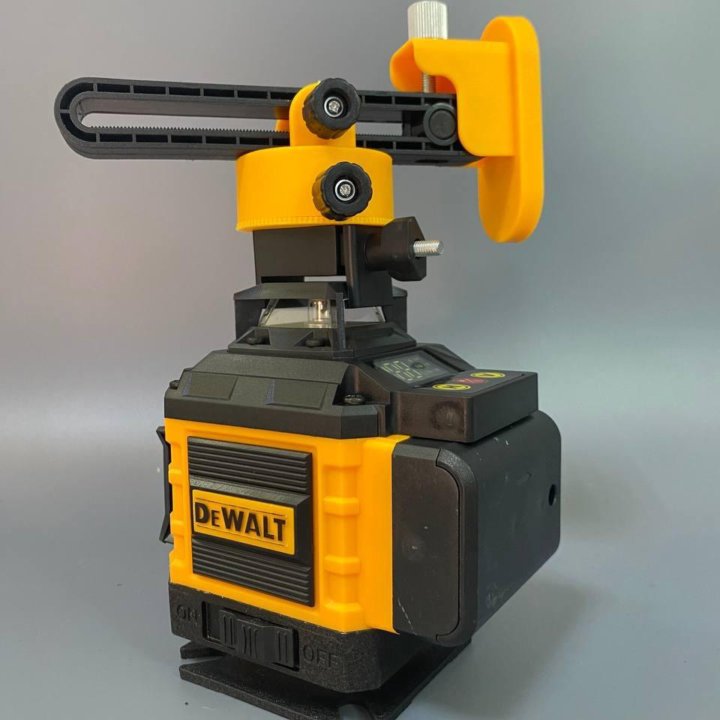 Лазерный уровень DeWalt 16 лучей зеленый луч