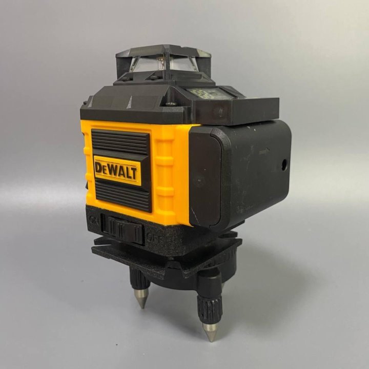 Лазерный уровень DeWalt 16 лучей зеленый луч