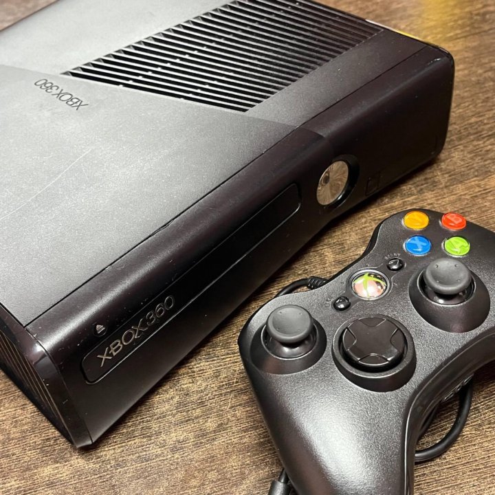 Xbox 360 S + 56 игр 500gb Microsoft Xbox360 X360