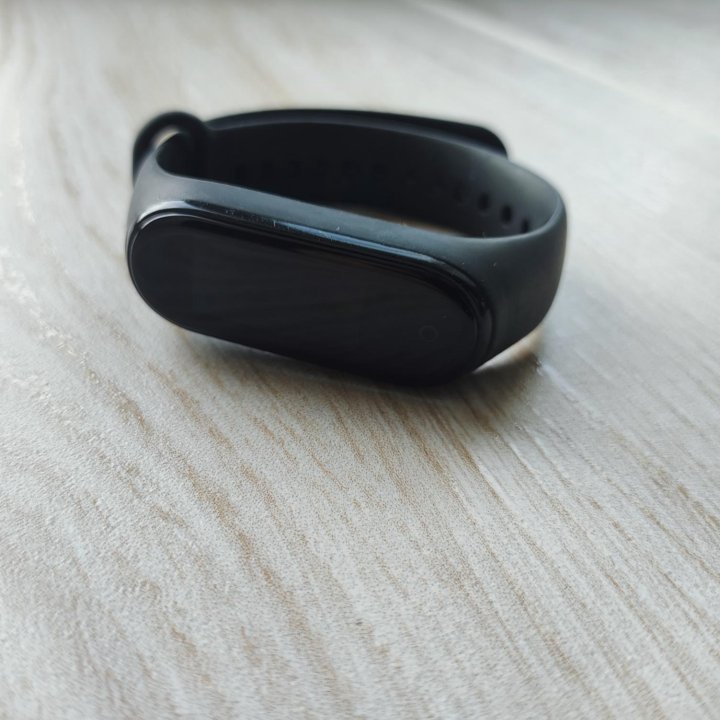 Фитнес-браслет Mi band 4