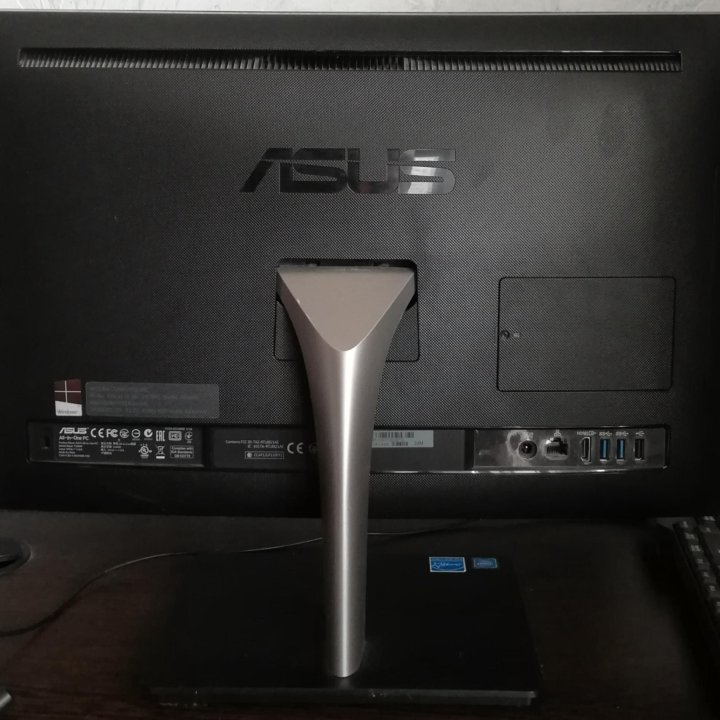 Моноблок Asus All-in-One PC