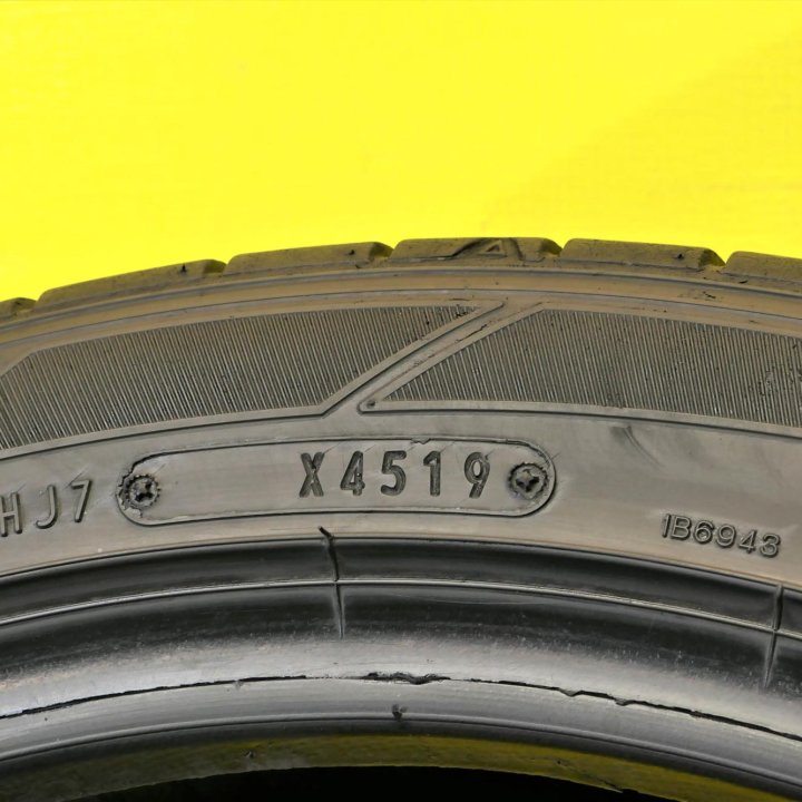 225 45 R18 4 шт 12800 Dunlop SP Maxx 050