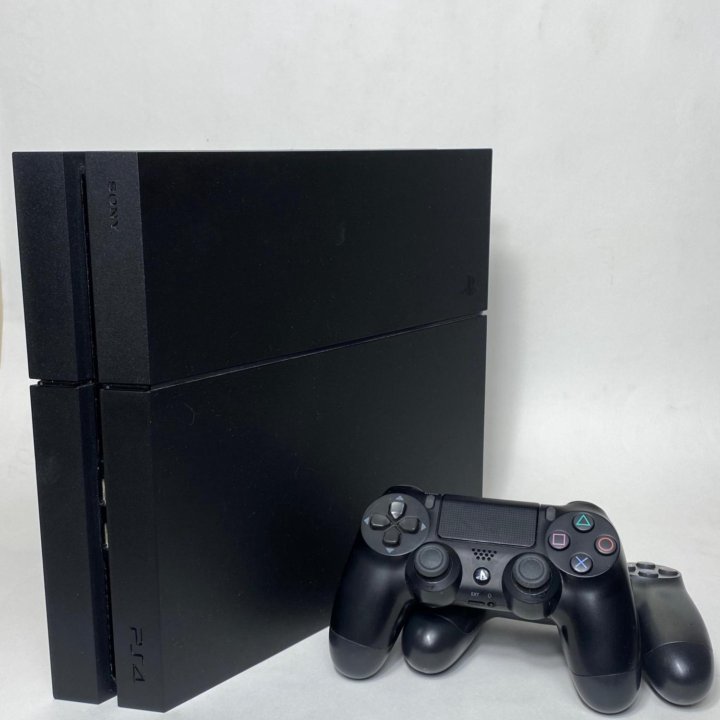 Продам PlayStation 4 500gb (2 геймпада)