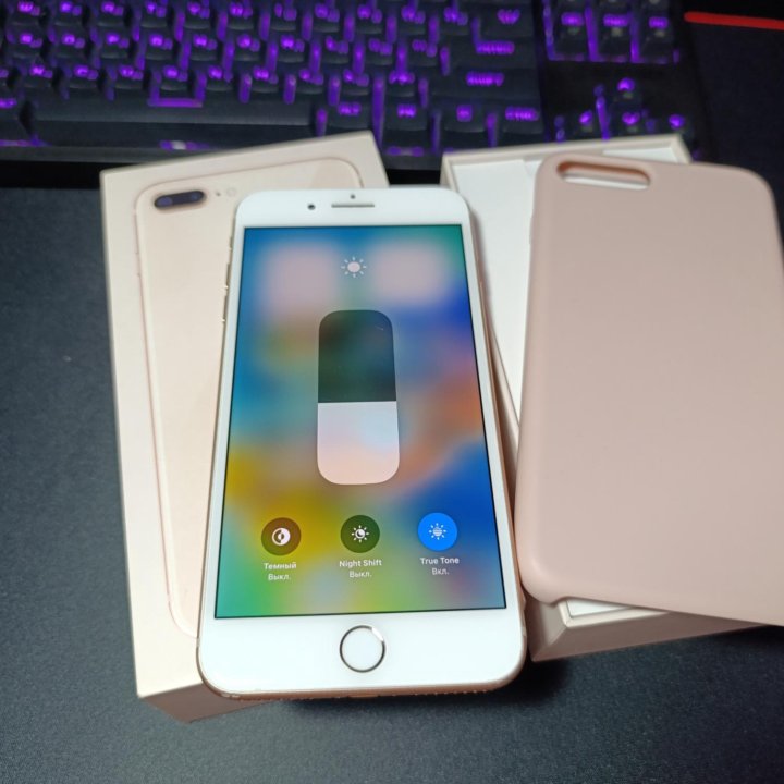 iPhone 8 plus золотистый gold