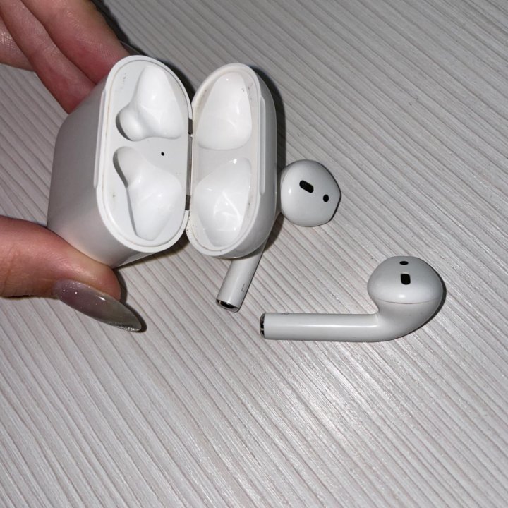 Наушники беспроводные AirPods 2 белые оригинал бу