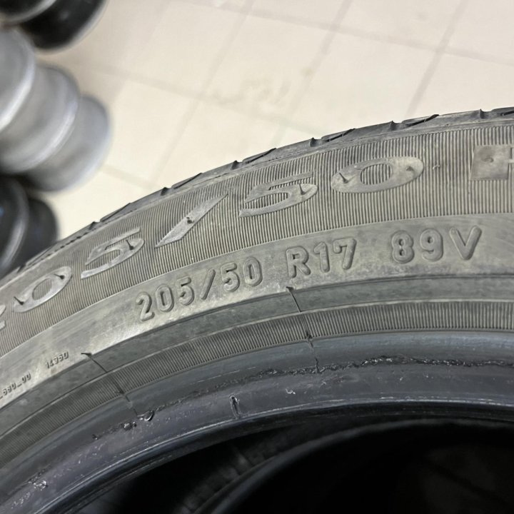 205/50/17 Pirelli✅