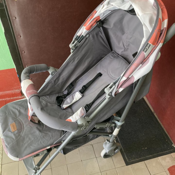 Коляска прогулочная