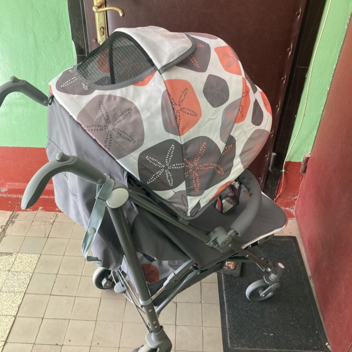 Коляска прогулочная