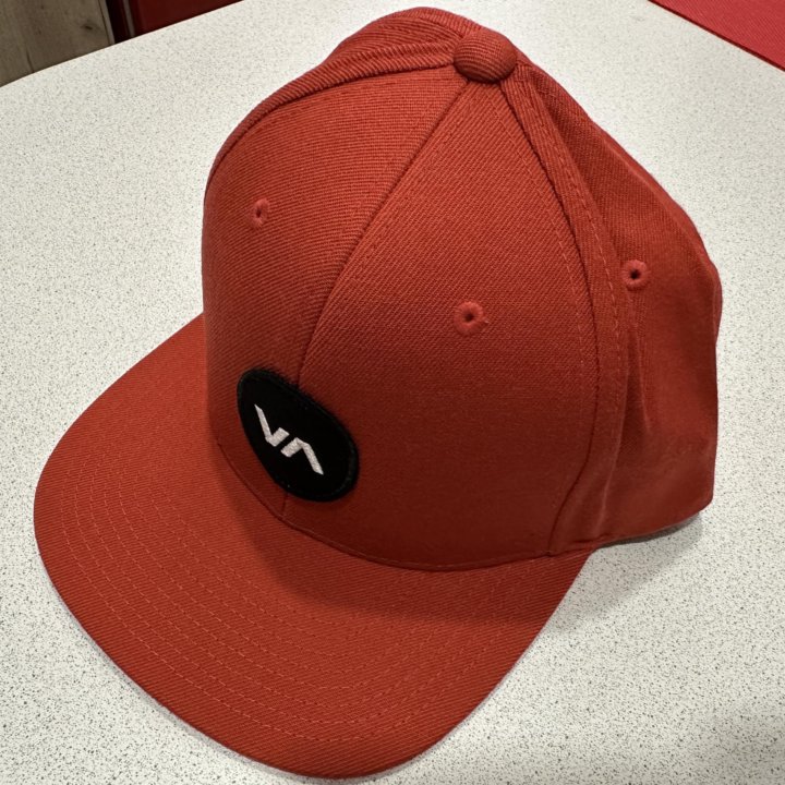 Бейсболка кепка VA (rvca) новая snapback