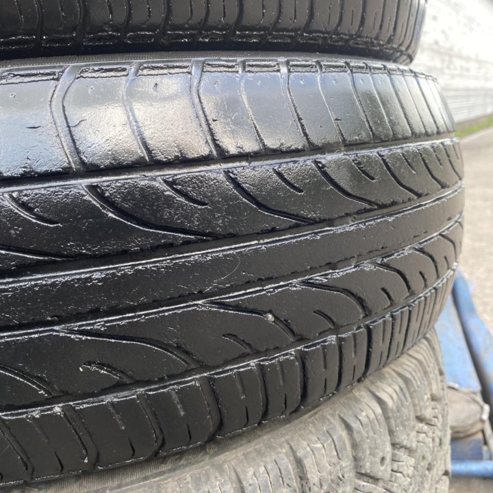 Две летние Шины 185/65 r15