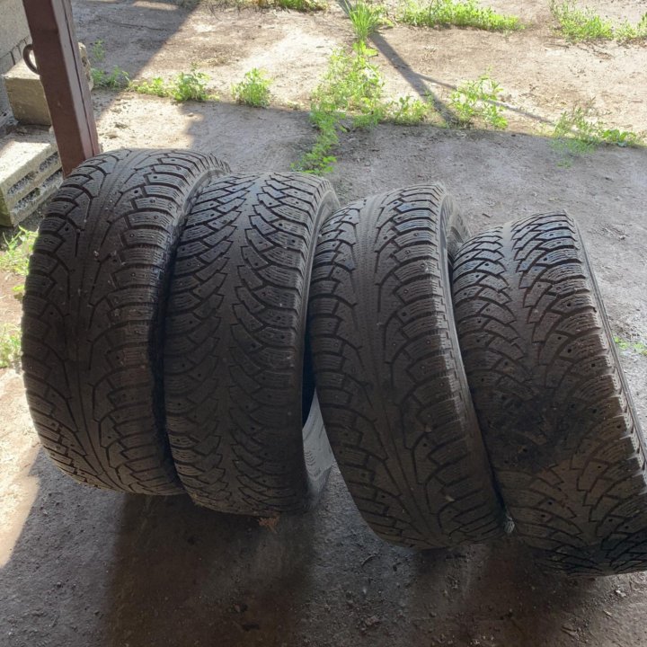 Nokian hakkapelita 265/65/17