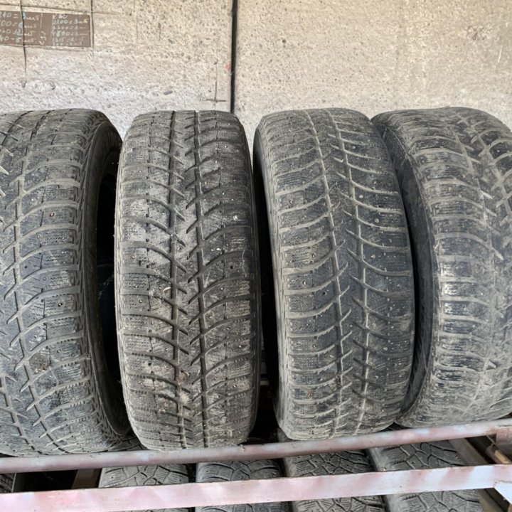 Bridgestone ice cruiser 275/65/17