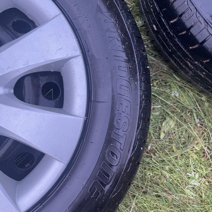 Японские шины летние 185/65R15 на штамповках+колпа