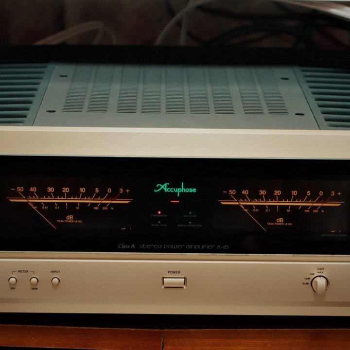 Усилитель мощности Accuphase A-45