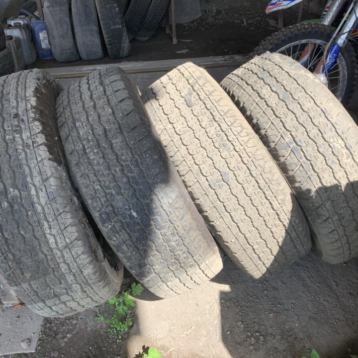 Bridgestone Dueler 255/70/16