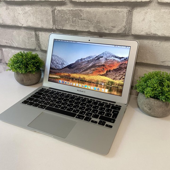 Apple MacBook 11 2011 Core i5, 4Gb/120SSD Гарантия