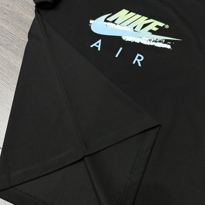 Футболка Nike air