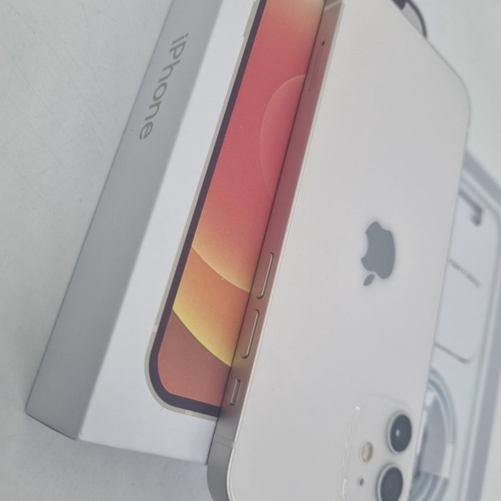 iPhone 12 128GB White Состояние нового