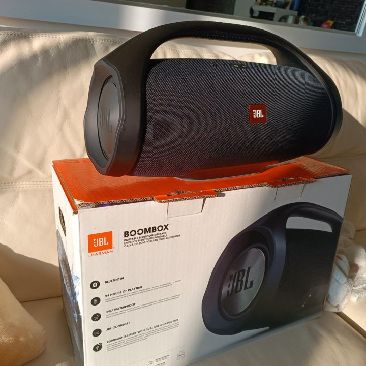 Jbl boombox как новый