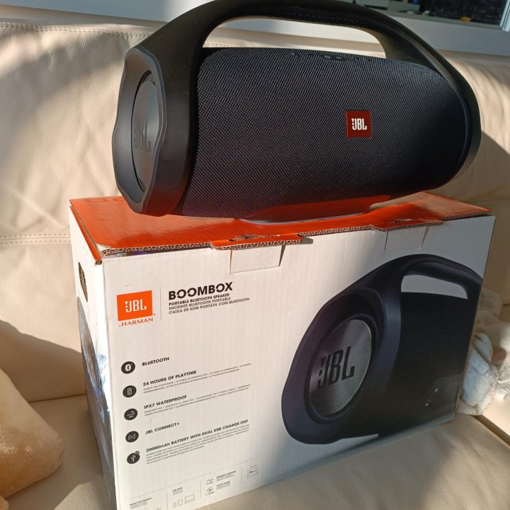 Jbl boombox как новый