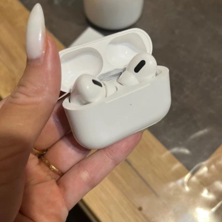 Наушники Airpods