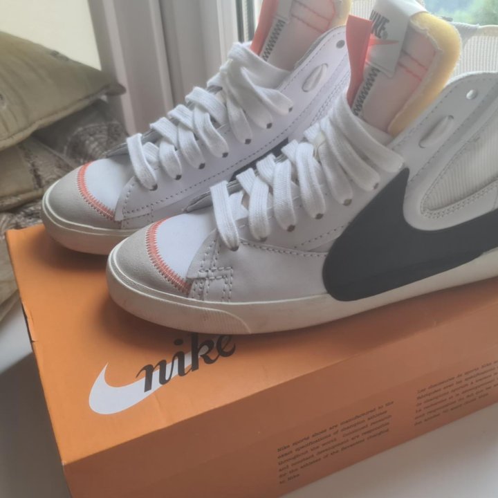 Nike Blazer mid 77 jumbo