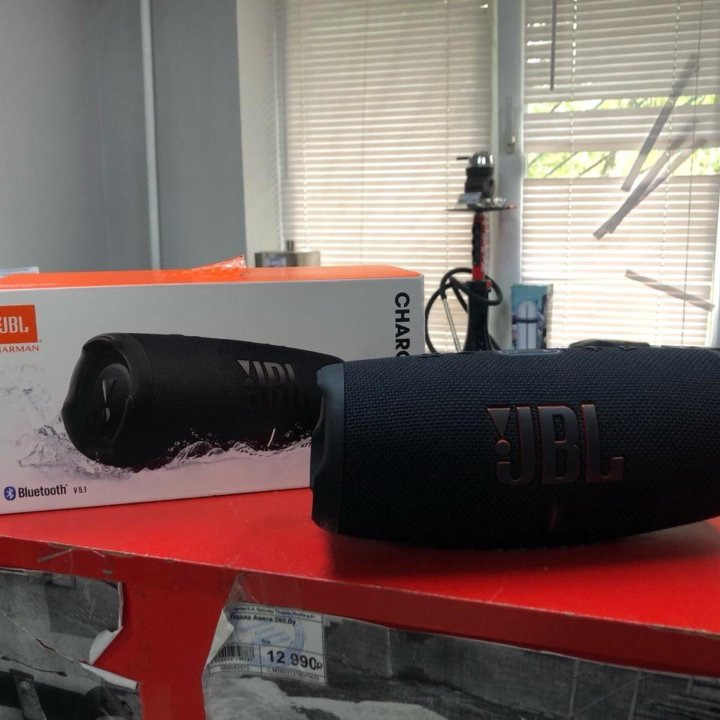 Беспроводная колонка JBL Charge 5