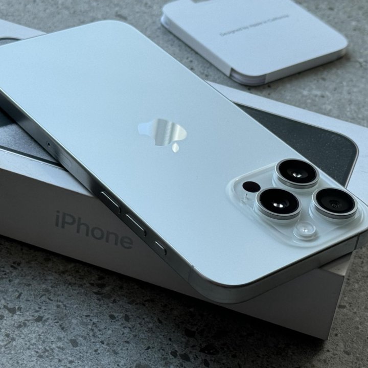 iPhone 15 Pro Max 256Gb White Titanium