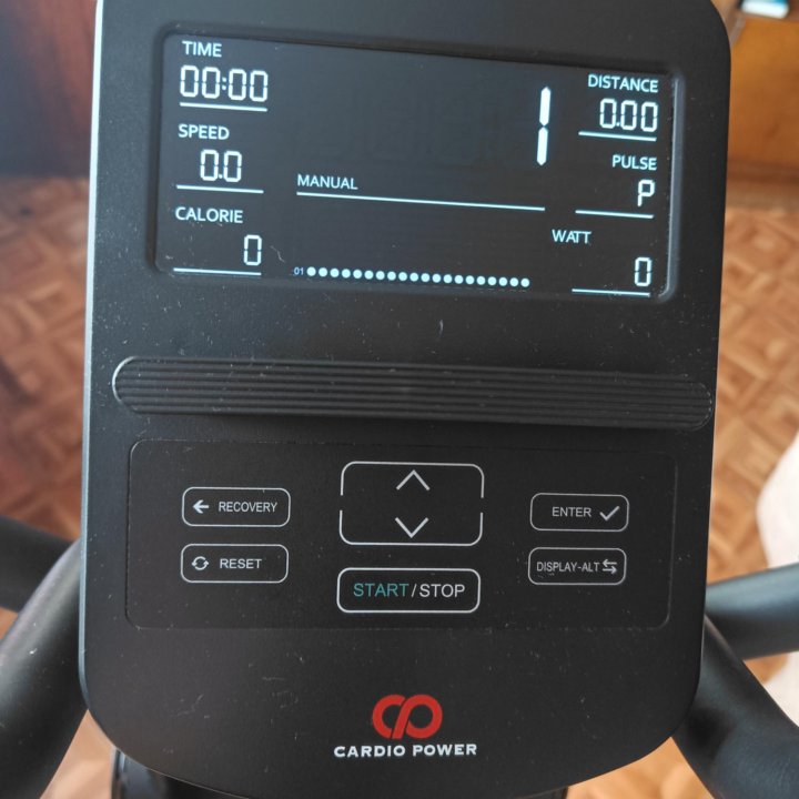 Эллиптический тренажёр CardioPower E410