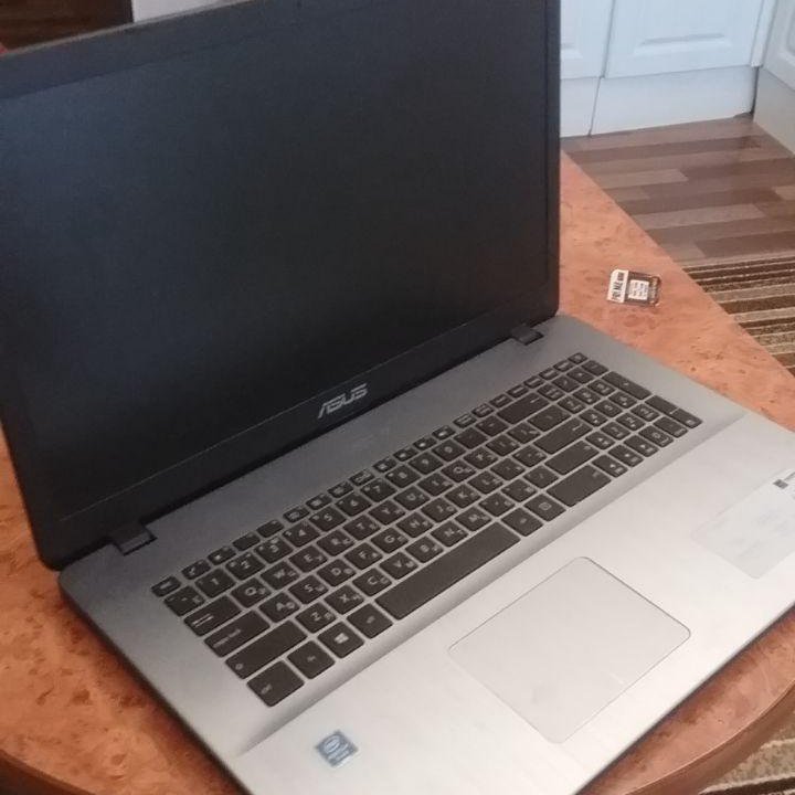 ASUS VivoBook 17 X705MA-BX019T