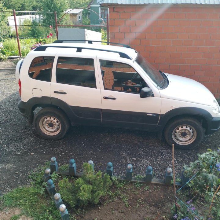 Chevrolet Niva, 2015