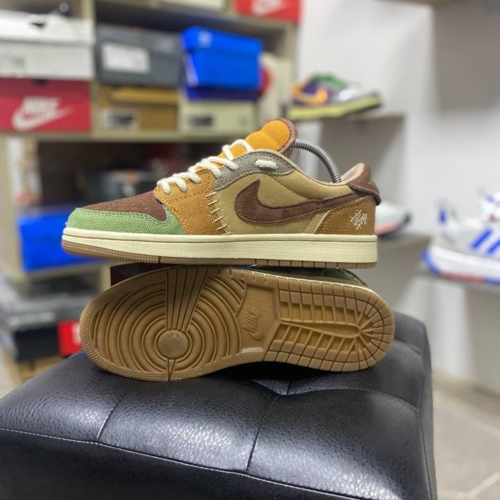 Кроссовки Nike Air Jordan 1 Low & Zion Voodoo