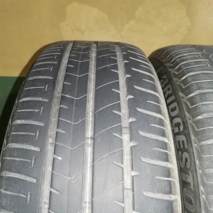 Bridgestone ecopia NH 100 RV 225/60 R 17