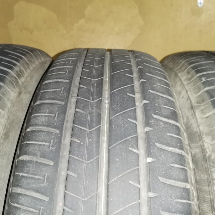 Bridgestone ecopia NH 100 RV 225/60 R 17