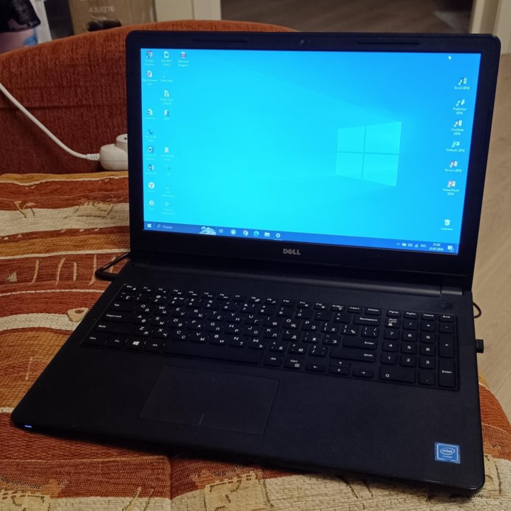 Ноутбук DELL INSPIRON 15