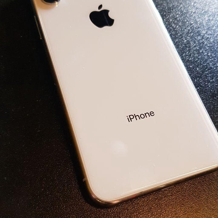 iPhone X, 64 ГБ