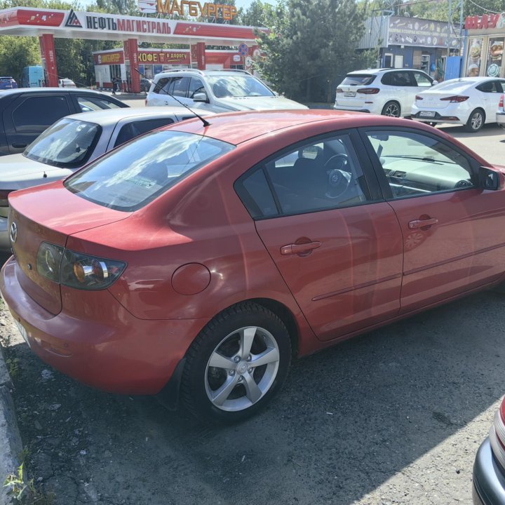 Mazda 3, 2005