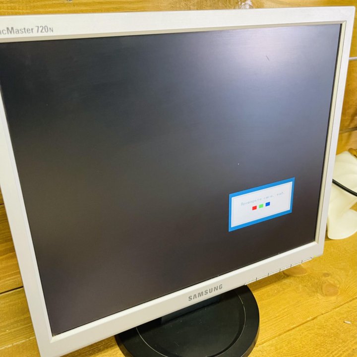 Монитор SAMSUNG SyncMaster 720N