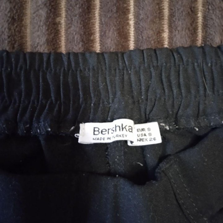 Черные брюки женские Bershka